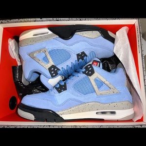 Jordan 4 Retro university blue